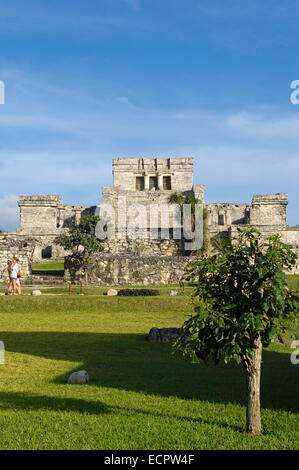 The castle, El Castillo, Mayan ruins of Tulum, 1200-1524, Tulum, Quintana Roo state, Mayan Riviera, Yucatan Peninsula, Mexico Stock Photo