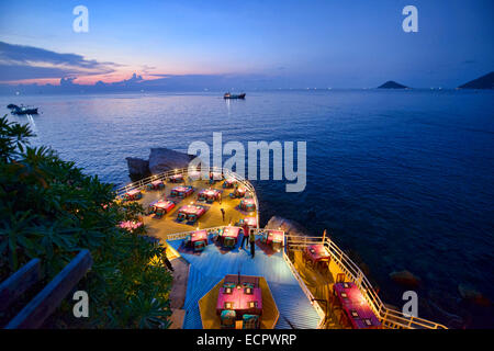 Romantic restaurant overlooking the Gulf of Thailand on Koh Tao, Thailand Stock Photo
