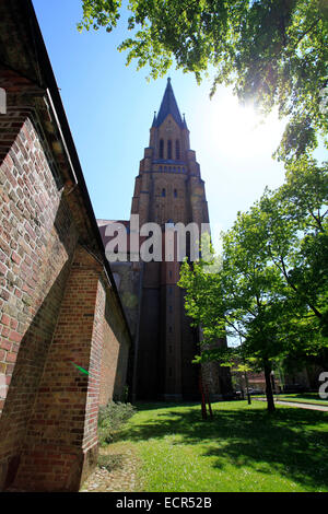 The St. Peter's Cathedral in Schleswig is one of the most important monuments of Schleswig-Holstein. It is a preaching church. Photo: Klaus Nowottnick Date: May 27, 2012 Stock Photo