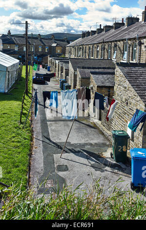 Back to back houses and washing in Skipton Stock Photo