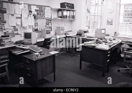 Provincial UK newspaper newsroom as computers were replacing typewriters in 1987. Stock Photo