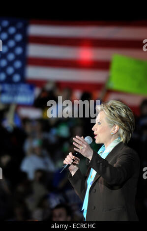 Senator Hillary Clinton speaks at a block party in Philadelphia, Pa on April 17 2008 during her presidential campaign. Stock Photo