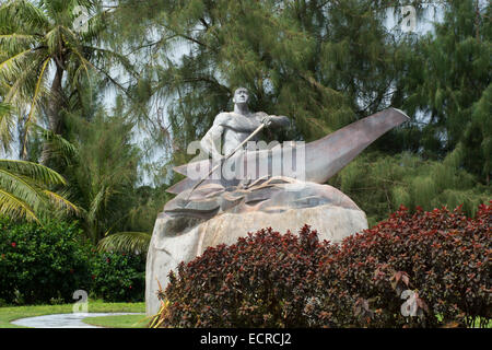 Micronesia, Mariana Islands, US Territory of Guam, Inarajan. Statue of Chief Gadao, legendary Chamorro chief. Stock Photo