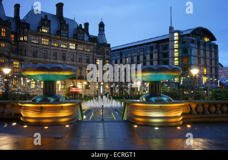 UK,South Yorkshire,Sheffield,Town Hall & Peace Gardens at Night Stock Photo