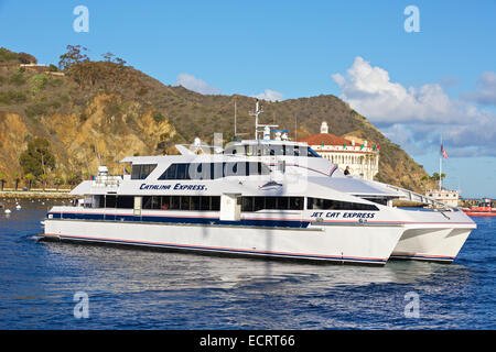 Catalina Express SeaCat Ferry, 'Jet Cat Express', Leaves Avalon, Catalina Island For Long Beach, California. Stock Photo