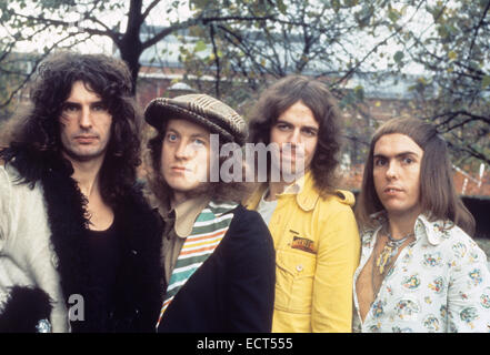 SLADE UK pop group about 1975 from left: Don Powell, Noddy Holder, Jim Lea, Dave Hill. Photo Tony Gale Stock Photo