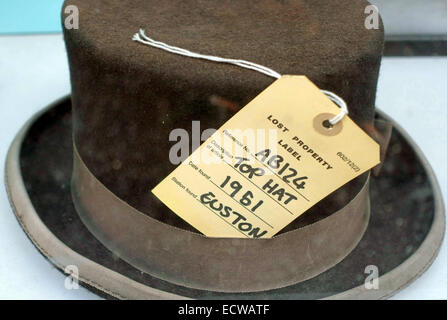Top hat displayed at London Transport Lost Property Office, Baker Street, London Stock Photo