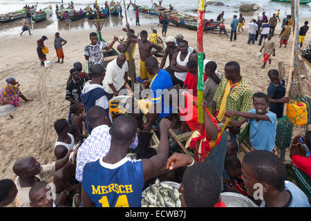 Winneba, fishing village on the Gulf of Guinea, near Accra, Ghana, Africa Stock Photo
