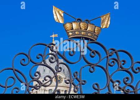 London, Greenwich   Ornamental ironwork on the gates of the Royal Naval College Stock Photo