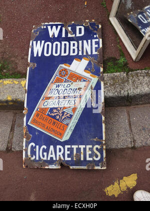 Woodbine advert for sale at Lille Braderie, Rijssel,  France Stock Photo