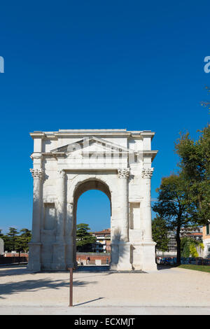 The Arco dei Gavi in Verona, Northern Italy Stock Photo