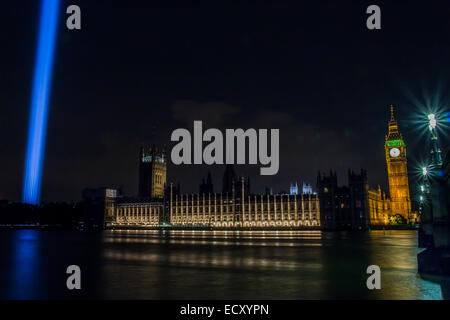 At 10pm on August 4th 2014 London remembered the centenary of World War 1, shot in colour with the Houses of Parliament. Stock Photo