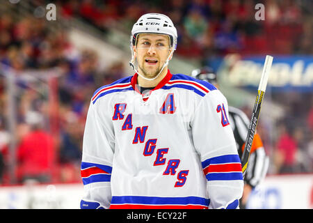 Carolina Hurricanes' Derek Stepan (21) skates against the New