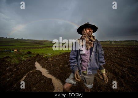 Ethiopian farmers, Debre Birhan, Ethiopia Stock Photo