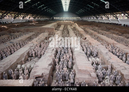 Museum of Qin Terra cotta Warriors and Horses, Terracotta army in Xi'an, Shaanxi, China 2014 Stock Photo