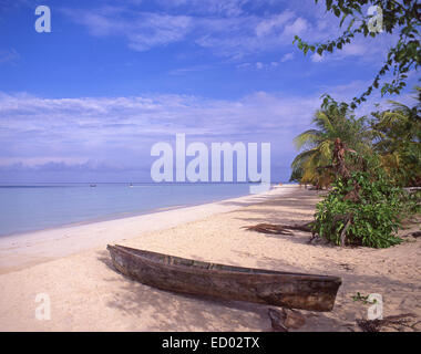 Dugout canoe on Negril Beach, Negril, Westmoreland Parish, Jamaica, Greater Antilles, Caribbean Stock Photo