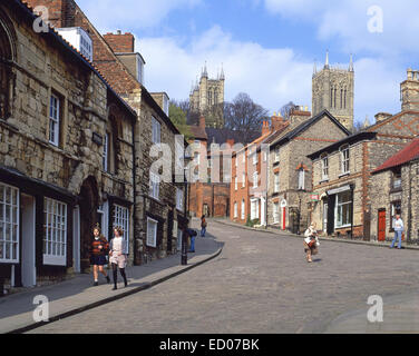 Steep Hill showing Lincoln Cathedral, Lincoln, Lincolnshire, England, United Kingdom Stock Photo