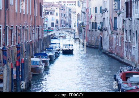 Canal Scenes Venice Italy TV000340 Stock Photo