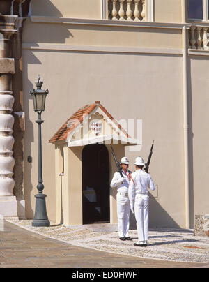 Royal guards, Palais Princier de Monaco, Place du Palais, Monaco-Ville, Principality of Monaco Stock Photo