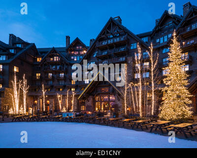 Ritz-Carlton Bachelor Gulch at dusk, winter, Beaver Creek Resort, Avon, Colorado. Stock Photo