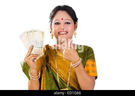 1 South  indian Lady showing money Stock Photo