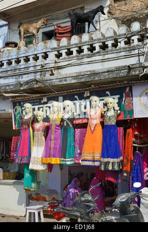 India, Rajasthan, Mewar region, Bundi village, sell of women cloths in a shop Stock Photo