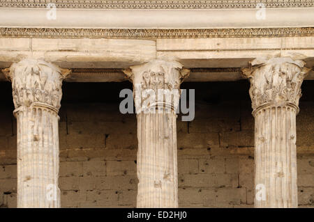 Italy. Rome. Temple of Hadrian. Campus Martius. Built by his adoptive son and successor Antonius Pius in 145 AD. Stock Photo