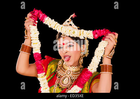 36 Bengali wedding ideas in 2024 | indian wedding poses, bengali wedding,  wedding couple poses