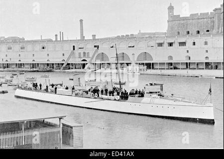 Hms Bat Royal Navy torpedo boat destroyer HMS Bat Stock Photo - Alamy