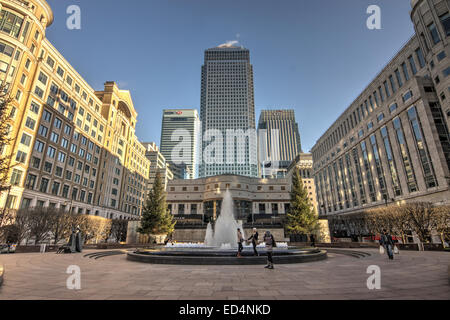 canary wharf  1 canada square  London financial district Stock Photo