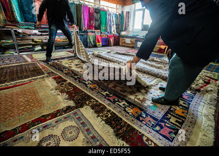 Carpets shop-gallery at the Samarkand-Bukhara Silk Carpets workshop, Samarkand, Uzbekistan Stock Photo