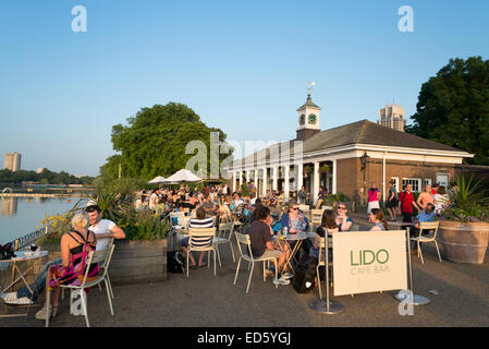 Lido Cafe Bar beside the Serpentine in Hyde Park, London, England, UK Stock Photo