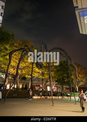 Maman spider sculpture by Louise Bourgeois, Roppongi Hills Stock Photo
