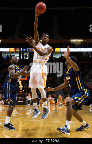 December 31, 2014: Josh Richardson #1 of the Tennessee Volunteers ...