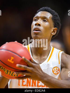 December 31, 2014: Josh Richardson #1 of the Tennessee Volunteers ...