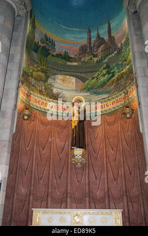 The 'Risen Jesus' in the Right Altar of Temple Expiatori del Sagrat Cor, Barcelona, Spain Stock Photo