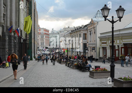Kuznetsky Most, a new pedestrian shopping area in Moscow Stock Photo