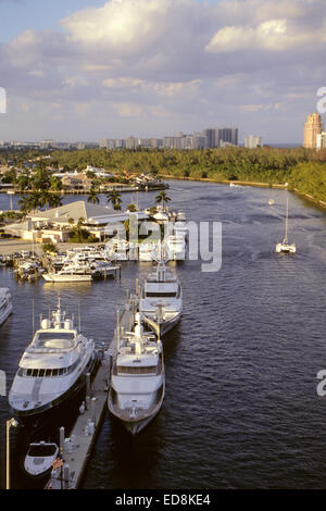 Ft. Lauderdale, Florida.  Inland Waterway, Coral Ridge Yacht Club. Stock Photo