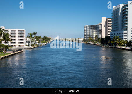 Ft. Lauderdale, Florida.  Intracoastal Waterway Looking North from East Oakland Park Blvd. Bridge. Stock Photo
