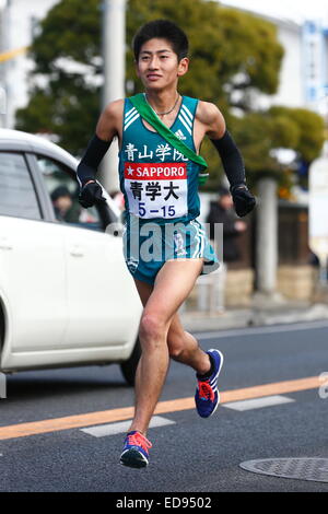 Kanagawa, Japan. 2nd Jan, 2015. Shun Yamamura (Aoyama) Ekiden : The 91st Hakone Ekiden Race 4th Section in Kanagawa, Japan . © AFLO SPORT/Alamy Live News Stock Photo