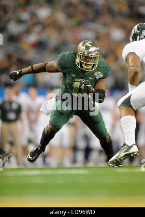 January 01, 2015: Baylor Bears linebacker Taylor Young #11 in the Goodyear Cotton Bowl Classic NCAA Football game between the Michigan State Spartans and the Baylor Bears at AT&T Stadium in Arlington, TX Michigan defeated Baylor 42-41 Stock Photo