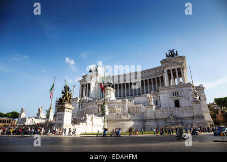 Altare della Patria Vittorio Emanuele (National Monument to Victor Emmanuel II) Rome, Italy, Europe Stock Photo