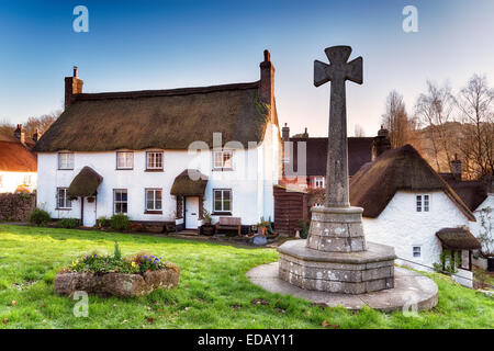 Thatched cottages at Lustleigh village in the Wrey Valley on Dartmoor National Park in Devon Stock Photo