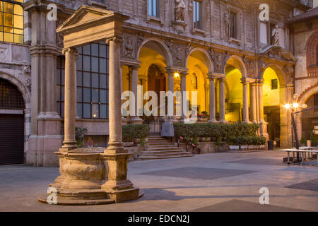 Old market square, Piazza dei Mercanti and Palazzo della Ragione, Milan, Lombardy, Italy Stock Photo