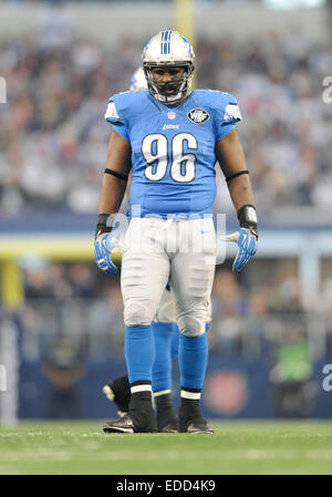 Detroit Lions defensive tackle Andre Fluellen (96) during an NFL football  training camp in Allen Park, Mich., Friday, Aug. 7, 2009. (AP Photo/Carlos  Osorio Stock Photo - Alamy