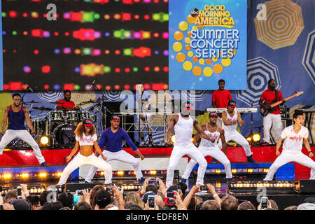 Jason Derulo performing live on ABC's 'Good Morning America' at Rumsey Playfield, Central Park  Featuring: Jason Derulo Where: New York, New York, United States When: 04 Jul 2014 Stock Photo