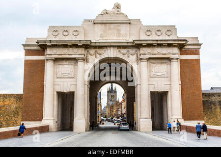 Menenpoort, triumphal arch in the city of Ypres, memorial for those who died in the First World War British and Commonwealth Stock Photo