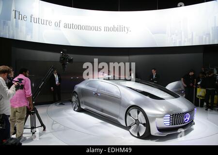 Las Vegas, NV, USA. 6th Jan, 2015. Mercedes-Benz F 015 Self-Driving Luxury Sedan Concept Car in attendance for 2015 International CES Consumer Electronics Show - TUE, Las Vegas Convention Center, Las Vegas, NV January 6, 2015. Credit:  James Atoa/Everett Collection/Alamy Live News Stock Photo