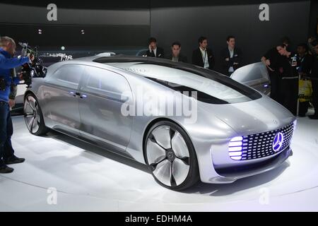 Las Vegas, NV, USA. 6th Jan, 2015. Mercedes-Benz F 015 Self-Driving Luxury Sedan Concept Car in attendance for 2015 International CES Consumer Electronics Show - TUE, Las Vegas Convention Center, Las Vegas, NV January 6, 2015. Credit:  James Atoa/Everett Collection/Alamy Live News Stock Photo