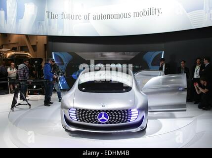 Las Vegas, NV, USA. 6th Jan, 2015. Mercedes-Benz F 015 Self-Driving Luxury Sedan Concept Car in attendance for 2015 International CES Consumer Electronics Show - TUE, Las Vegas Convention Center, Las Vegas, NV January 6, 2015. Credit:  James Atoa/Everett Collection/Alamy Live News Stock Photo